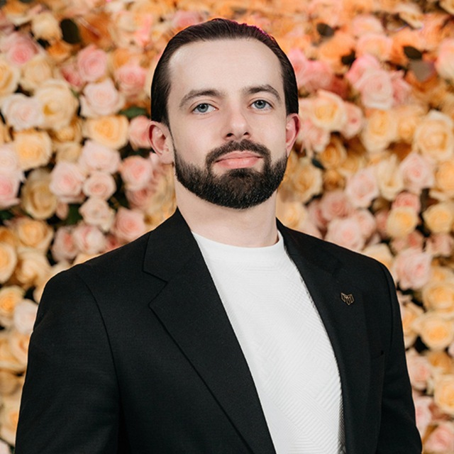 Сергій Ахметов