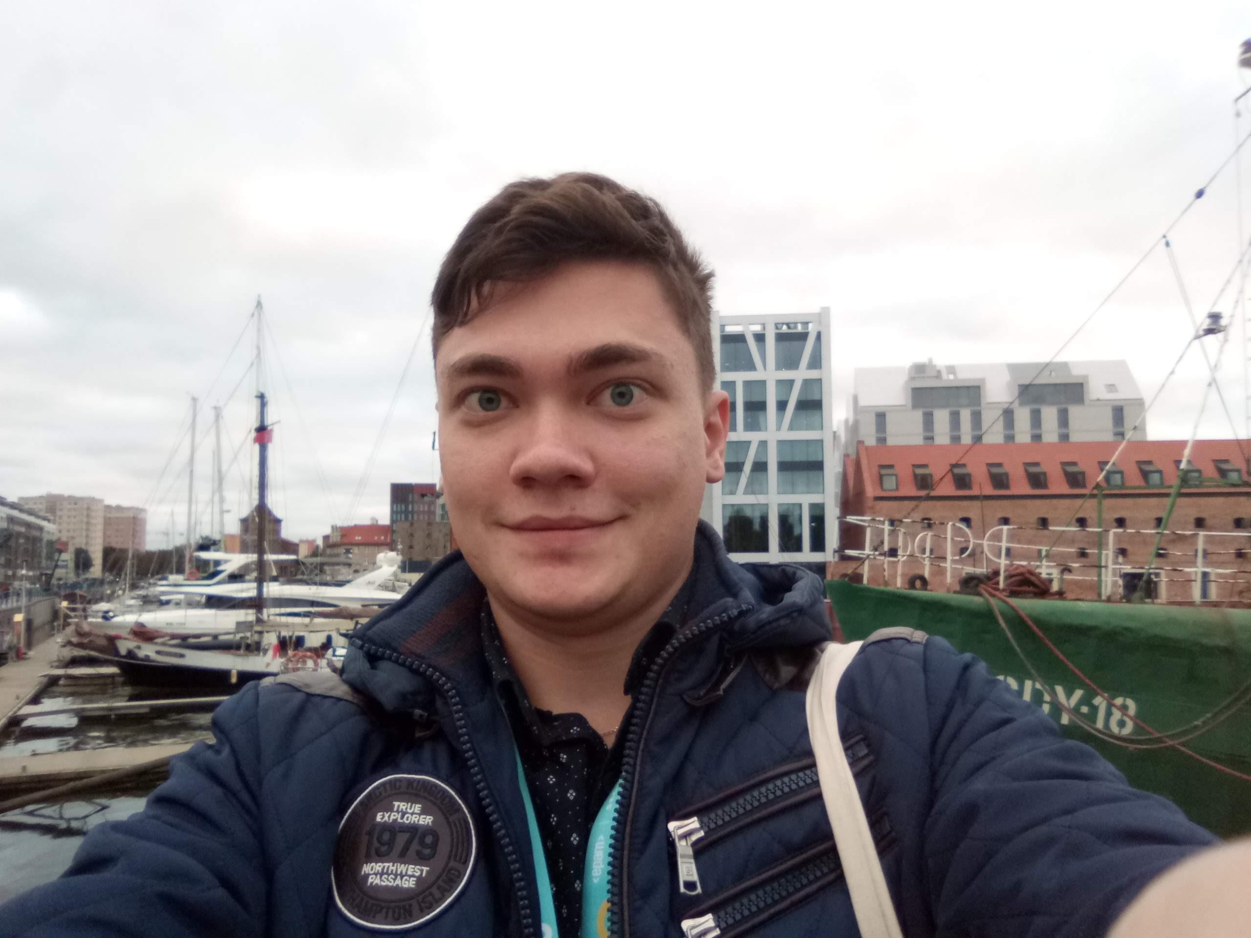 Олександр Гладін